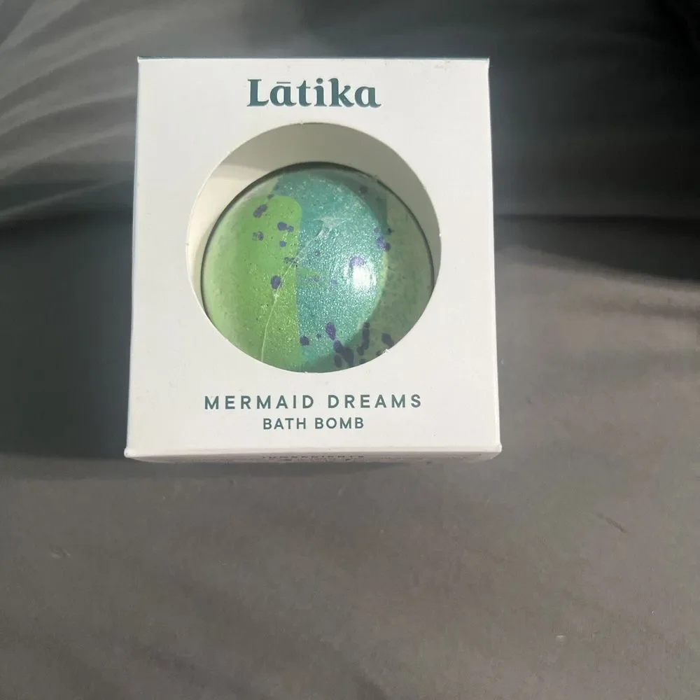 Latika Mermaid Dreams Bath Bomb
